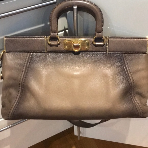 Authentic Prada bag - Picture 1 of 9